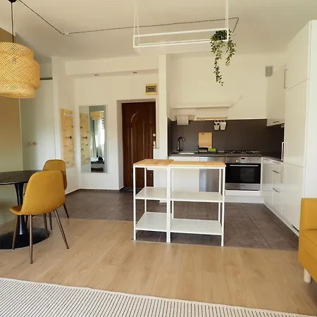 Kasprzaka Parking Apartament