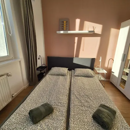 Kasprzaka Parking Apartament